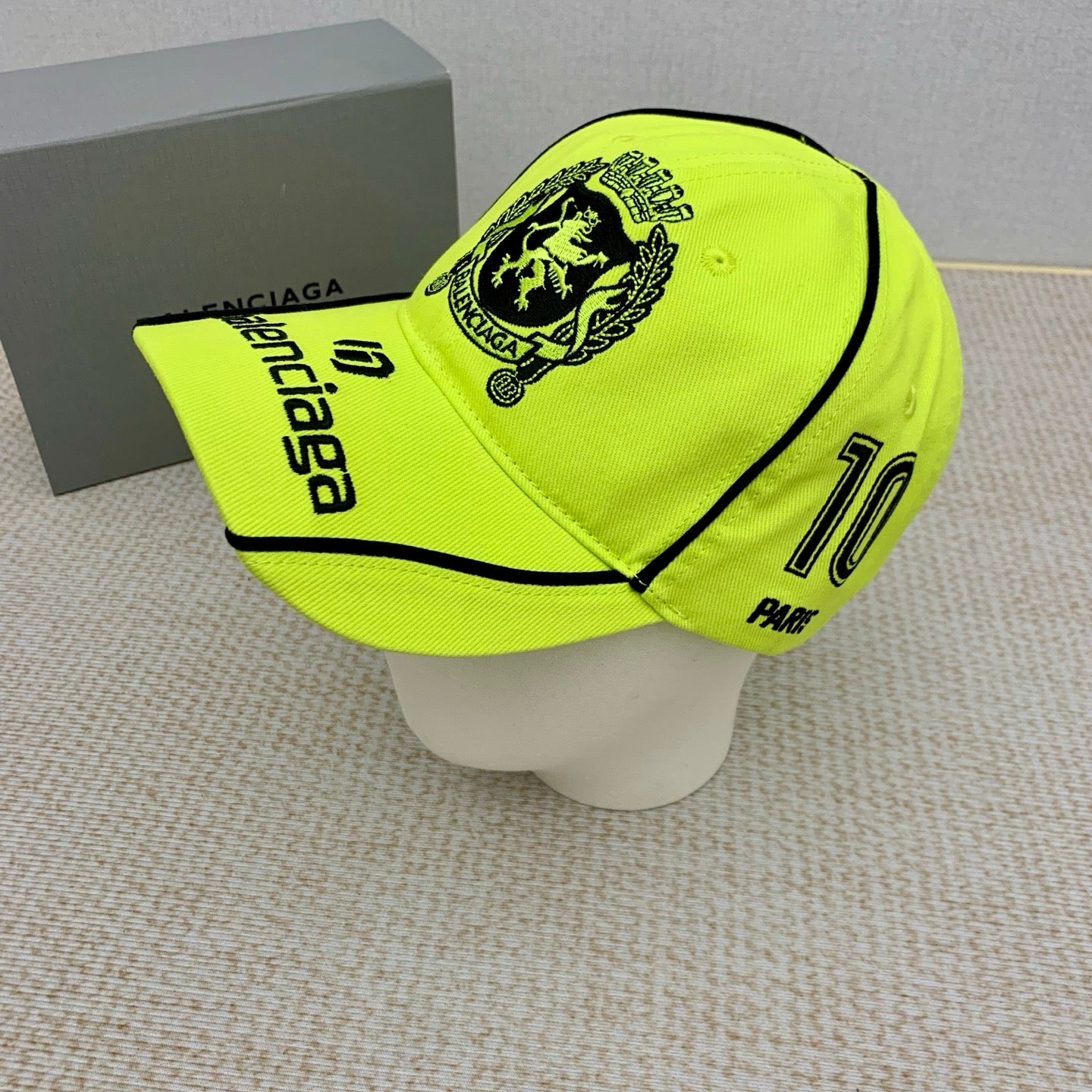 M1Q45J49 Popular hats