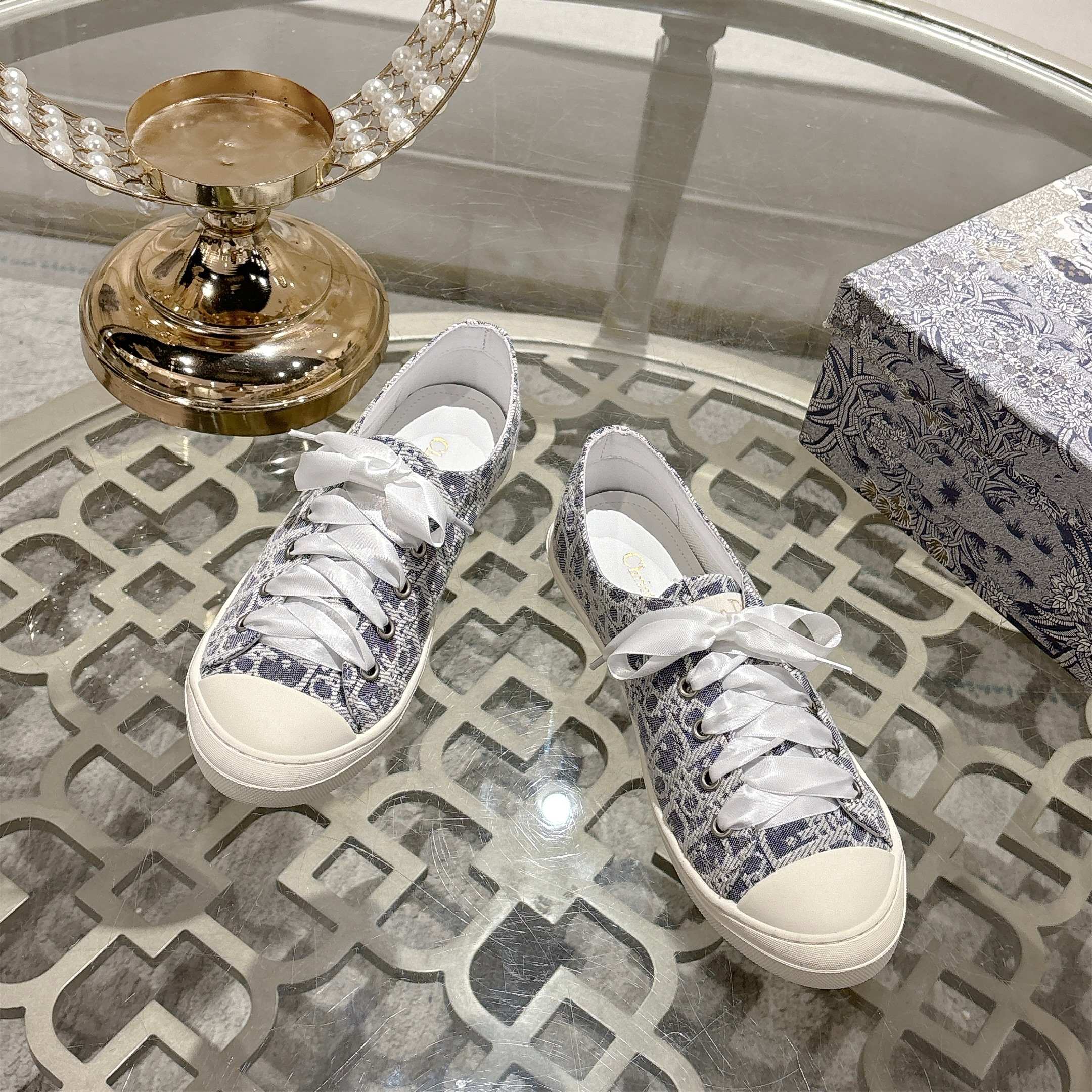 Z2Z85D59 Popular high-quality shoes