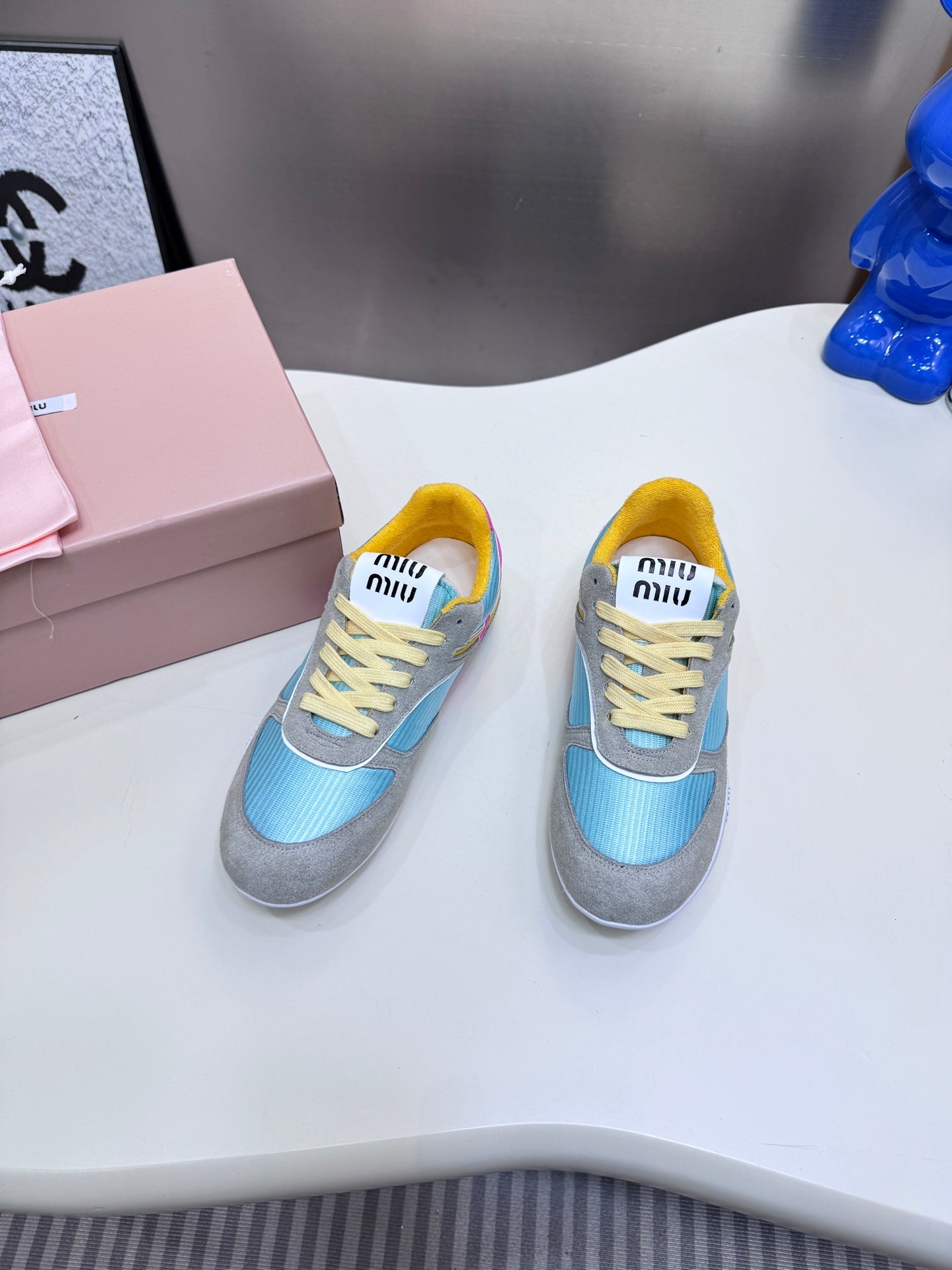 Z1Q105A352 Popular Shoes
