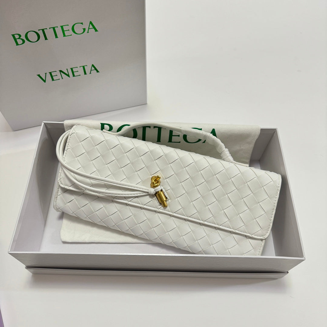 B1X44A380 Popular  leather bag 