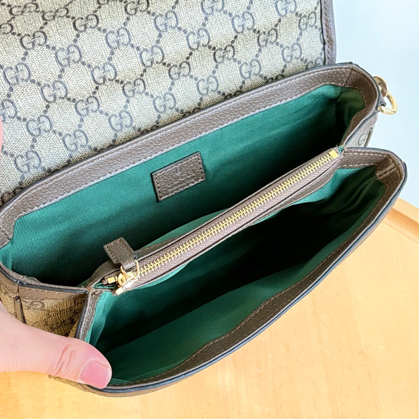 B1R15B127 Popular leather bag