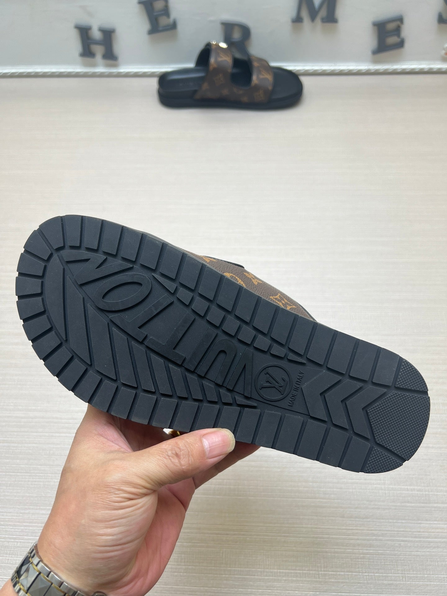 Z5ZE11 Popular slippers