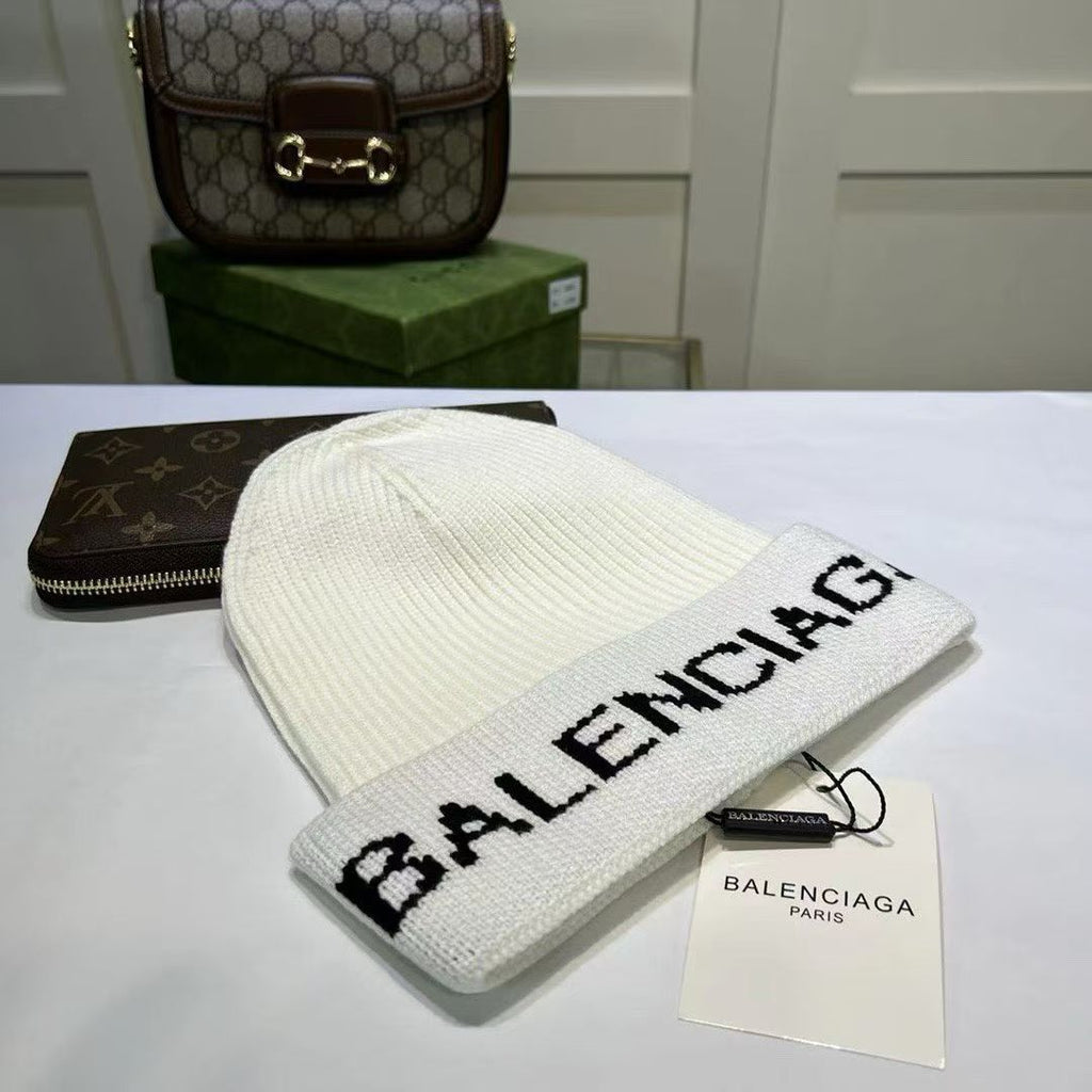 M1R86J86 Popular hats