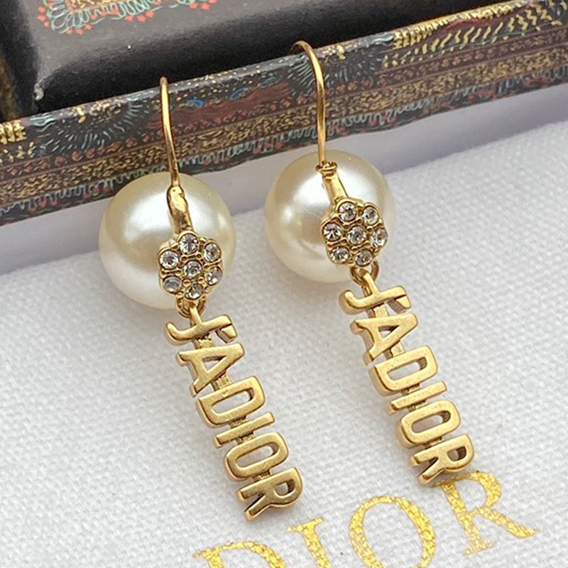 X1Y83D186E Popular  Earrings