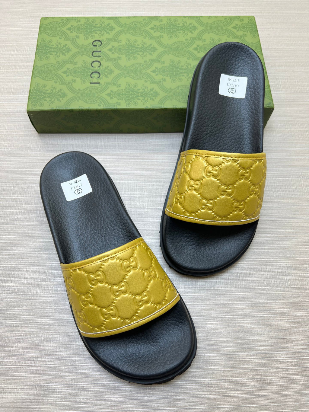 Z5X76B5  Popular slippers