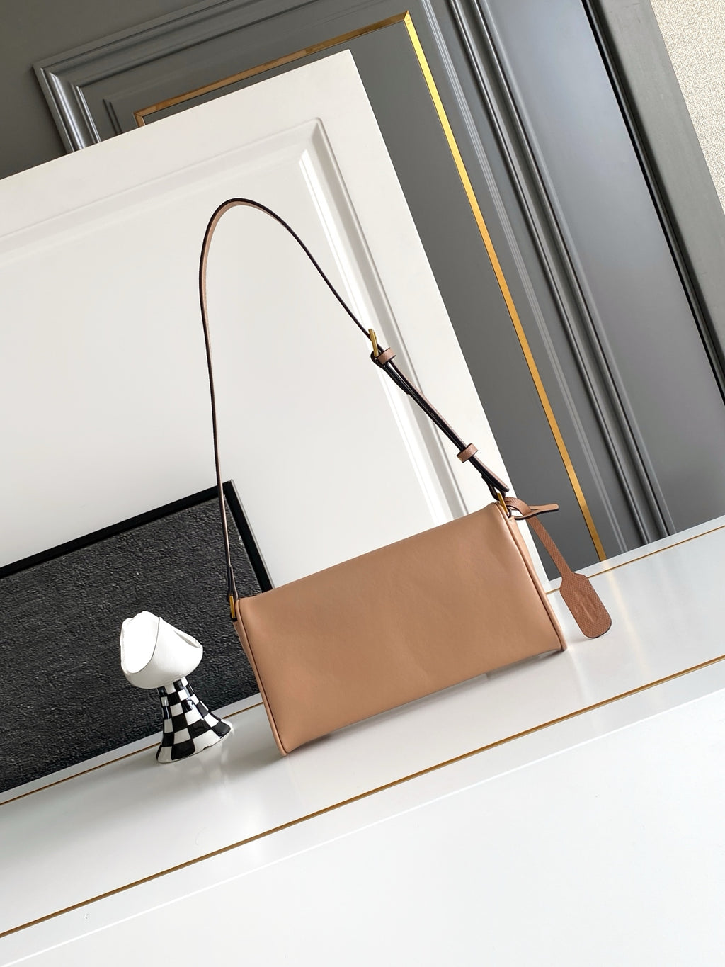 B1R76VL33 Popular leather bag
