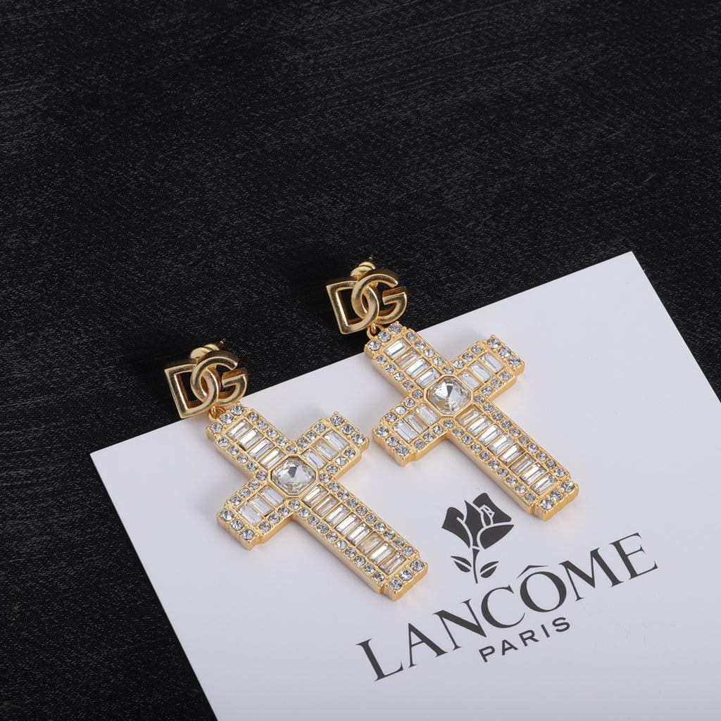 X1Z95A84E Popular Earrings