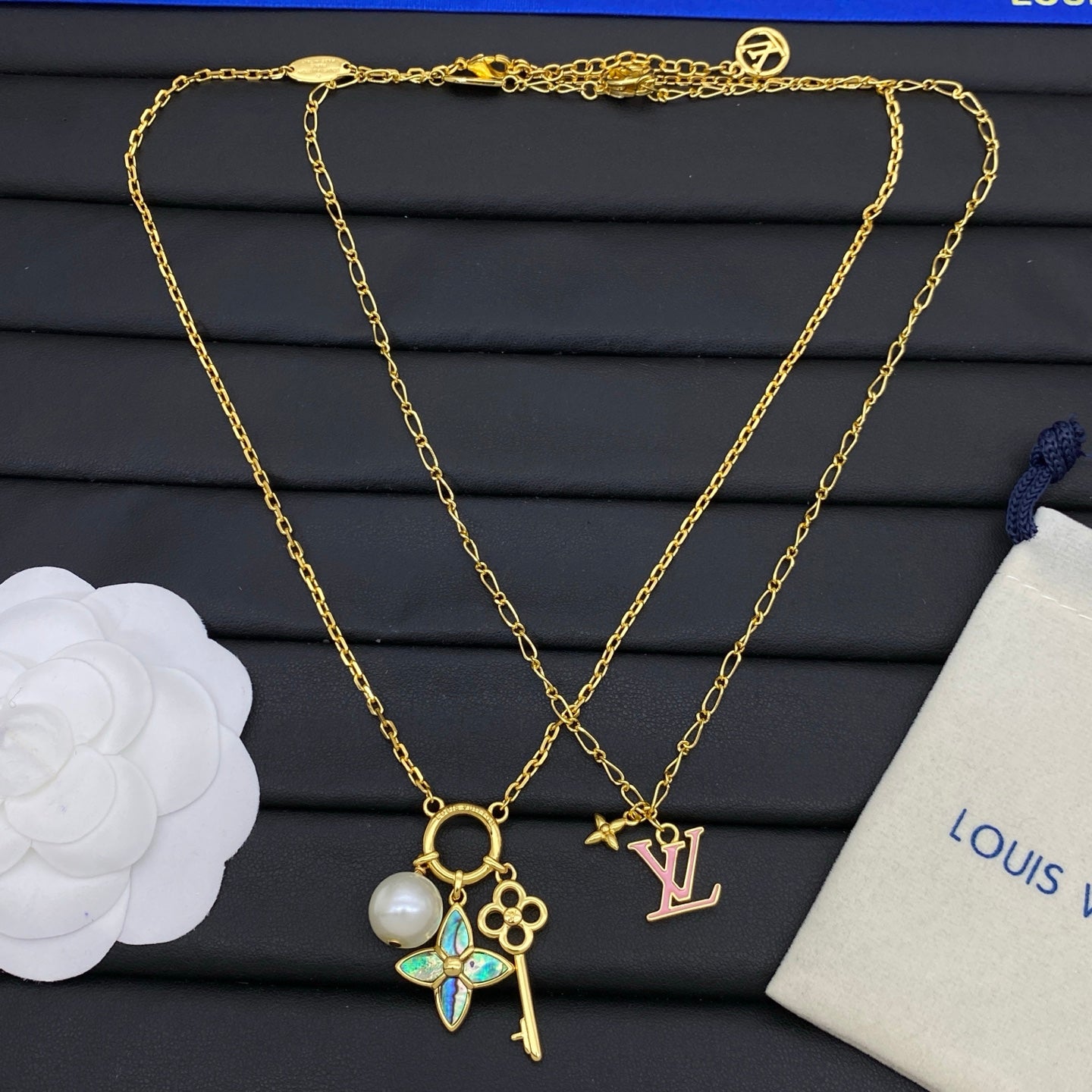 X1Q85E15X Popular Necklace