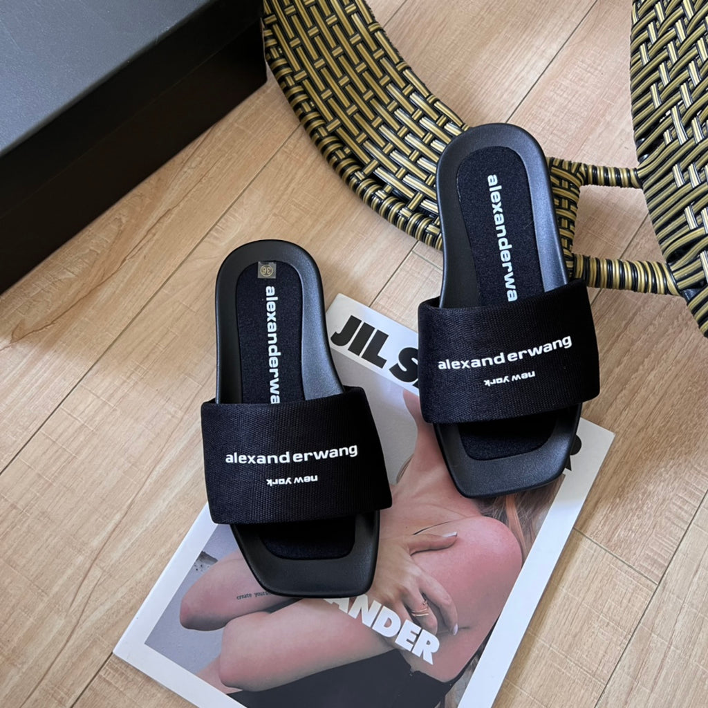 Z1ZZA5 Popular Slippers