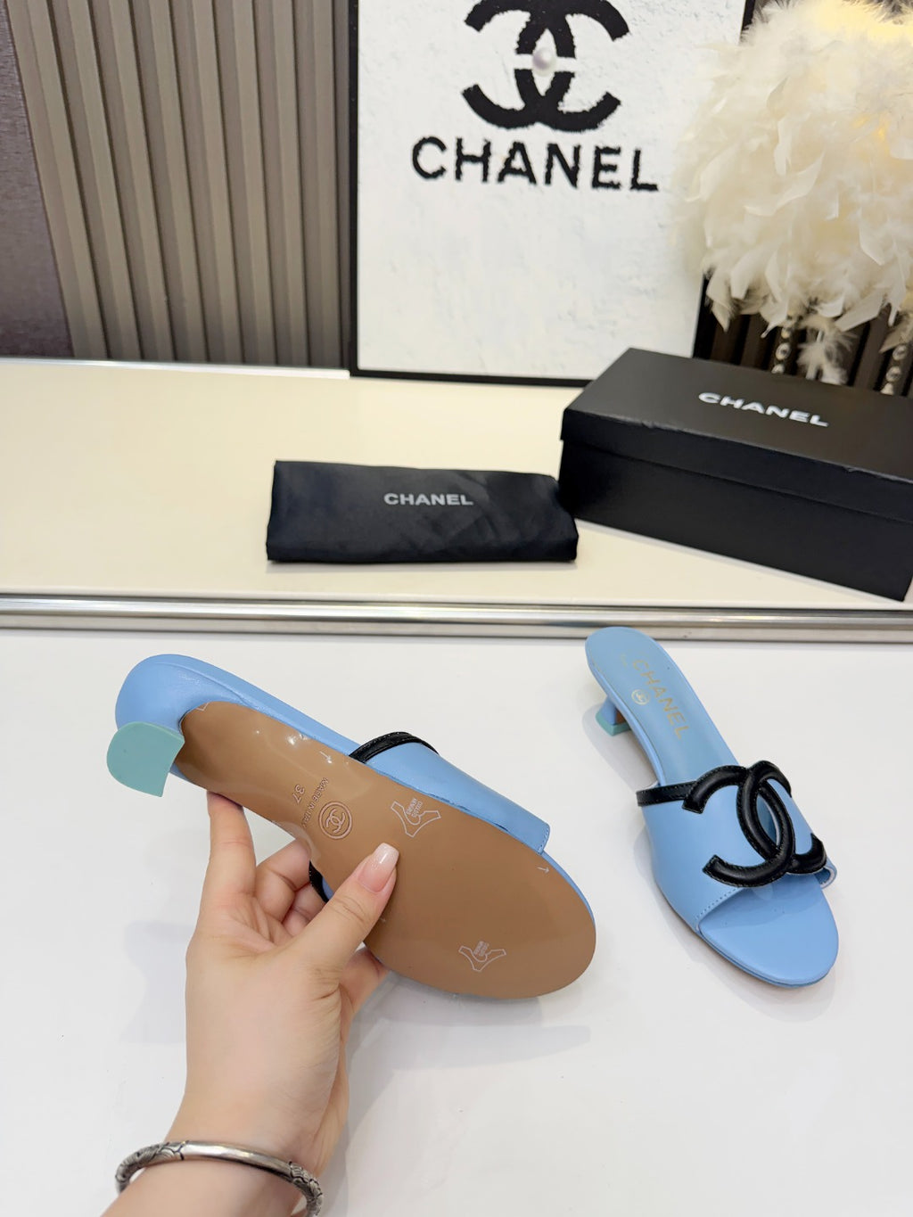 ZPX76C5  Popular high-quality leather slippers