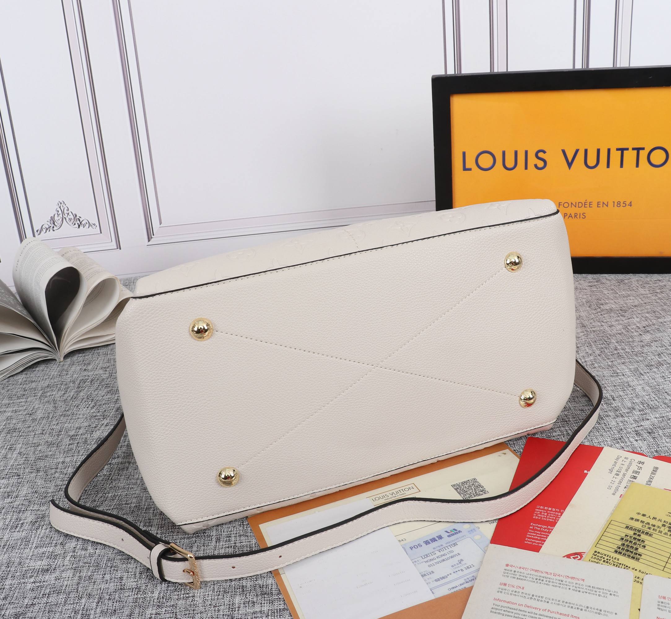 B12X73E51 Popular   leather bag 