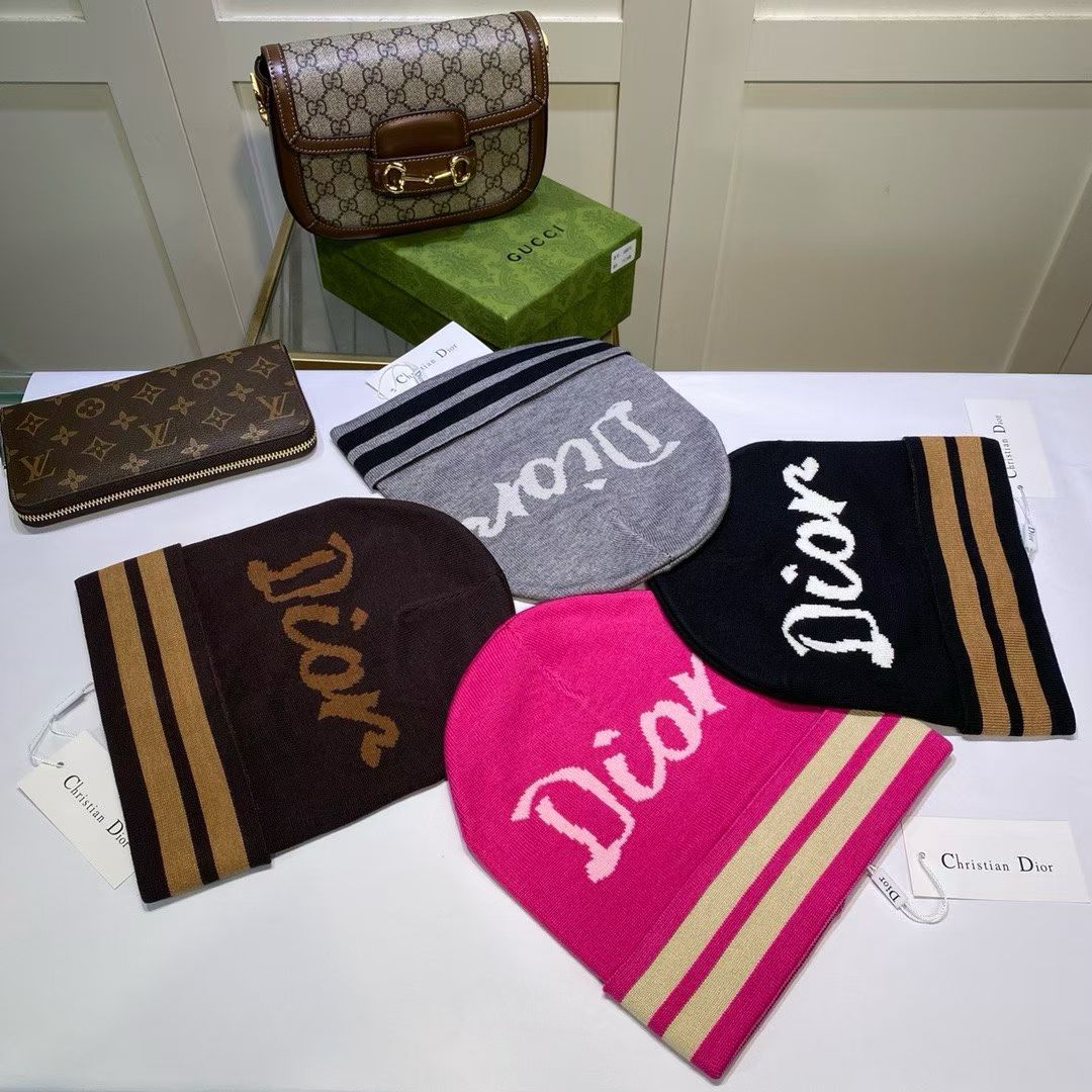 M1R86D59 Popular hats