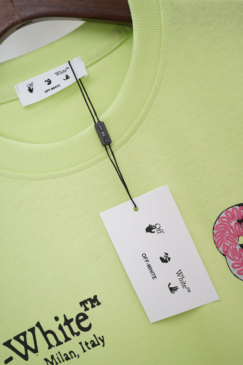 U1N65A20 Popular T-shirt