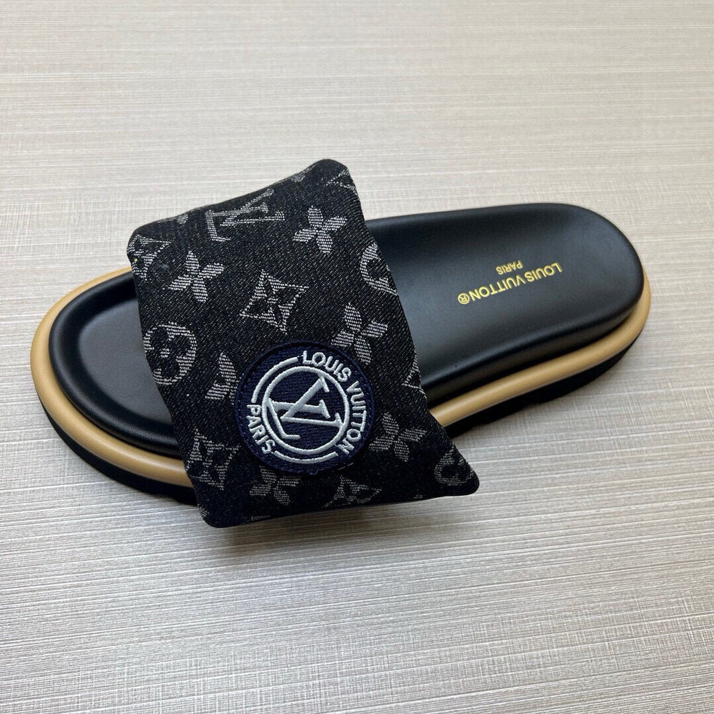 Z5QE7  Popular Slippers