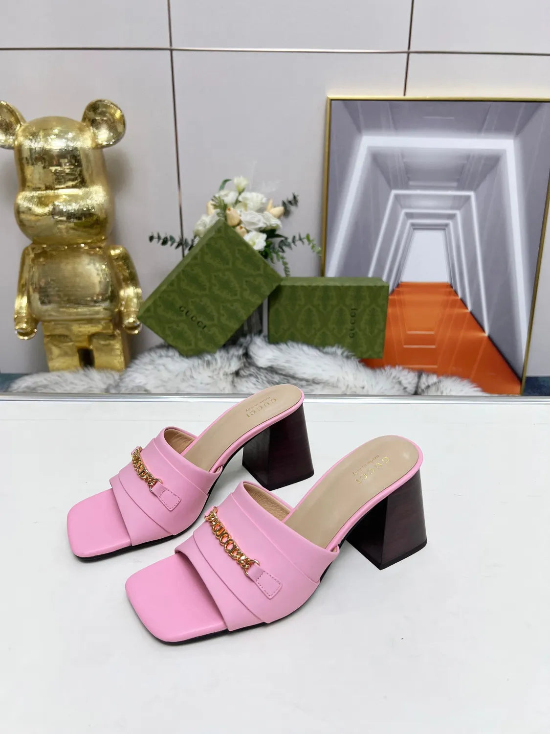 Z2N75B11  Popular leather High heels