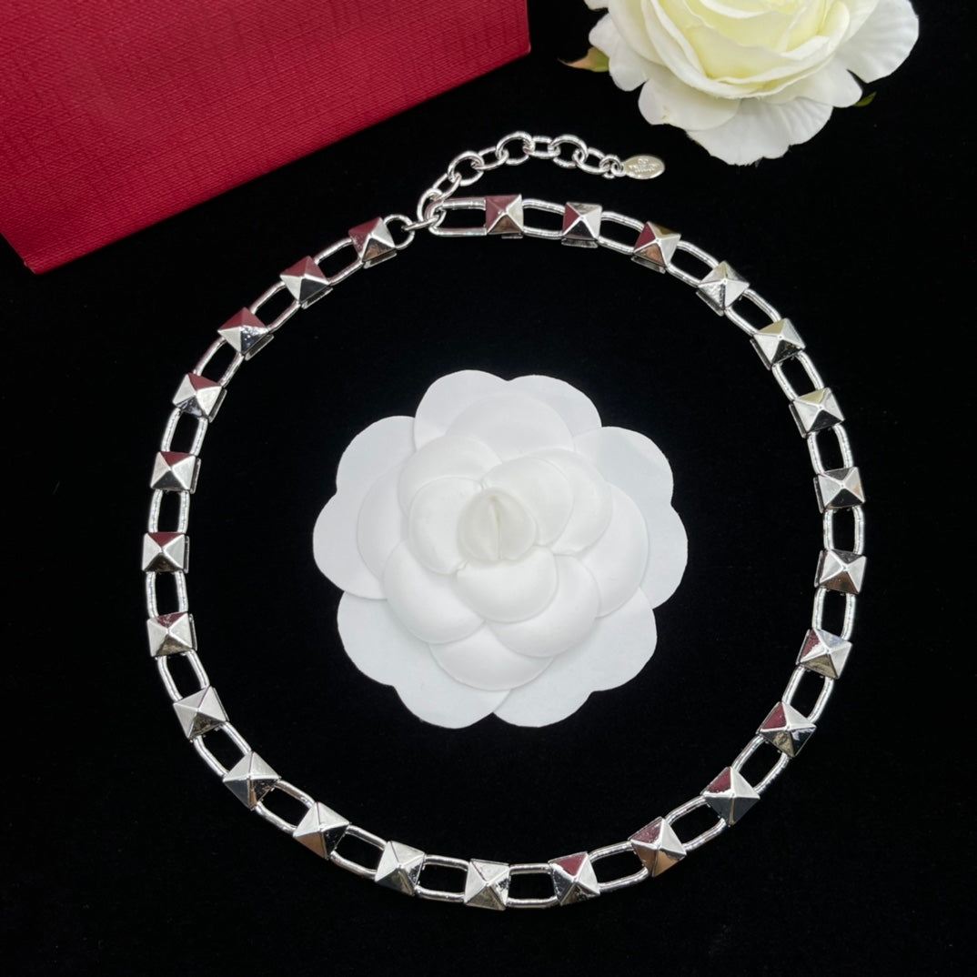 X1Q85VL431X Popular Necklaces. Bracelets