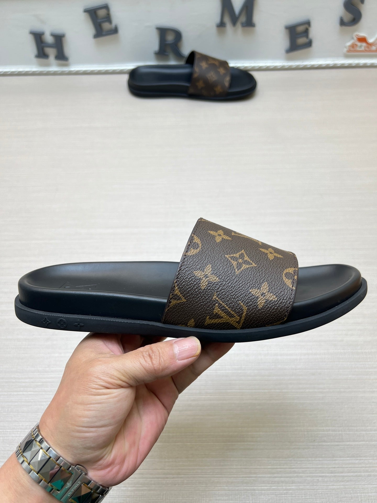 Z5ZE57 Popular slippers