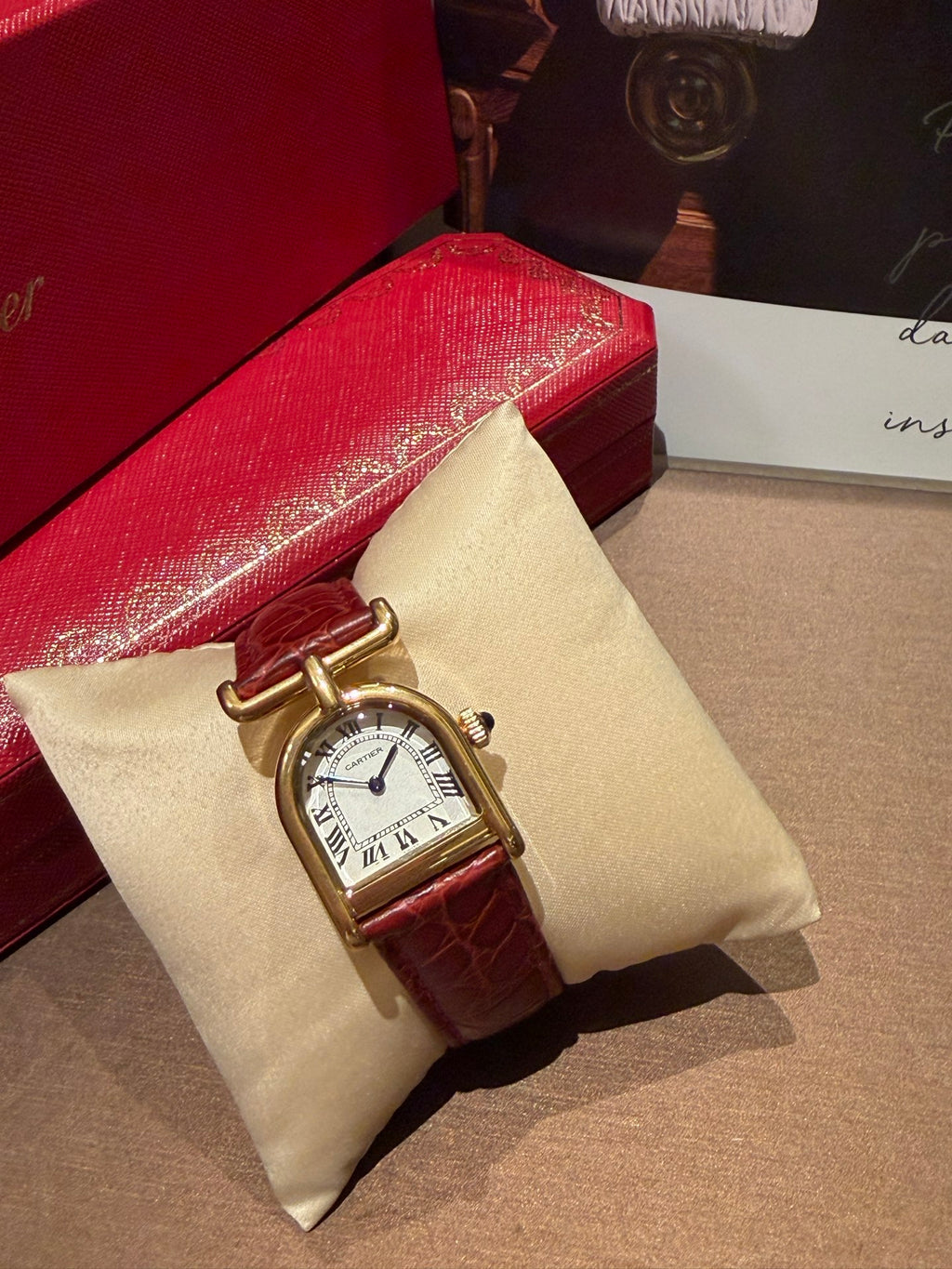 L1R36K104 Popular Watches (The total length of the watch is 23.5cm)