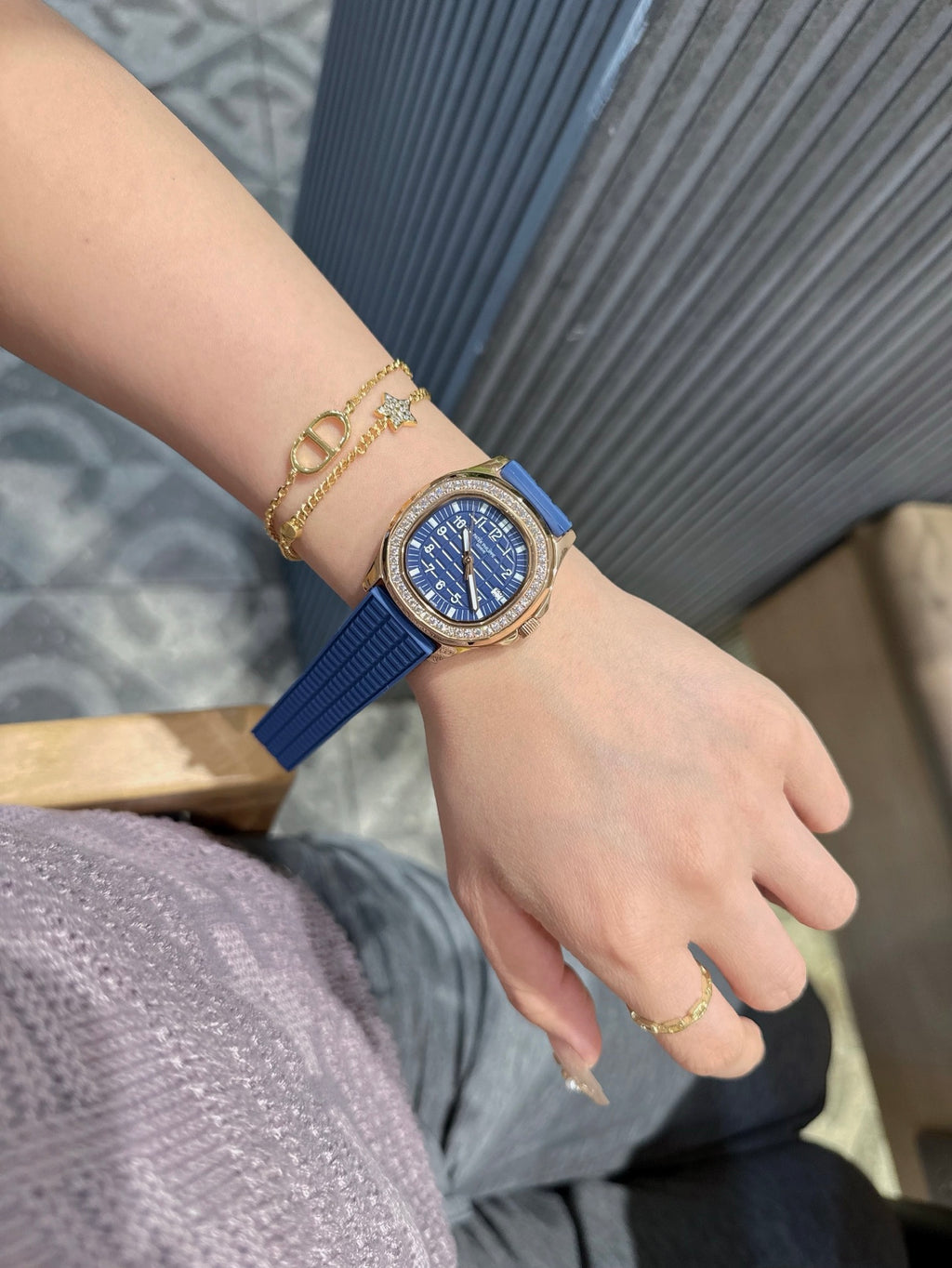 L1N36A4  Popular Watches