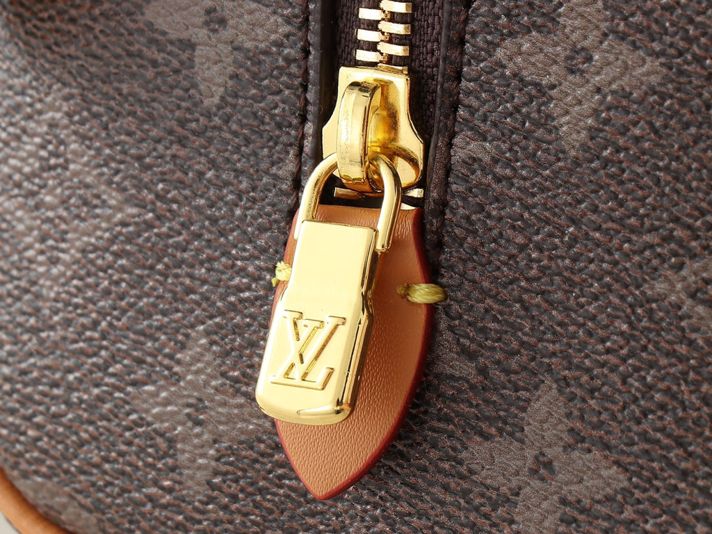 B1R15E69  Popular   leather bag