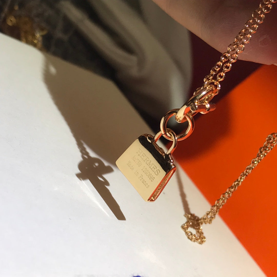 X1Q85H325X Popular Necklaces