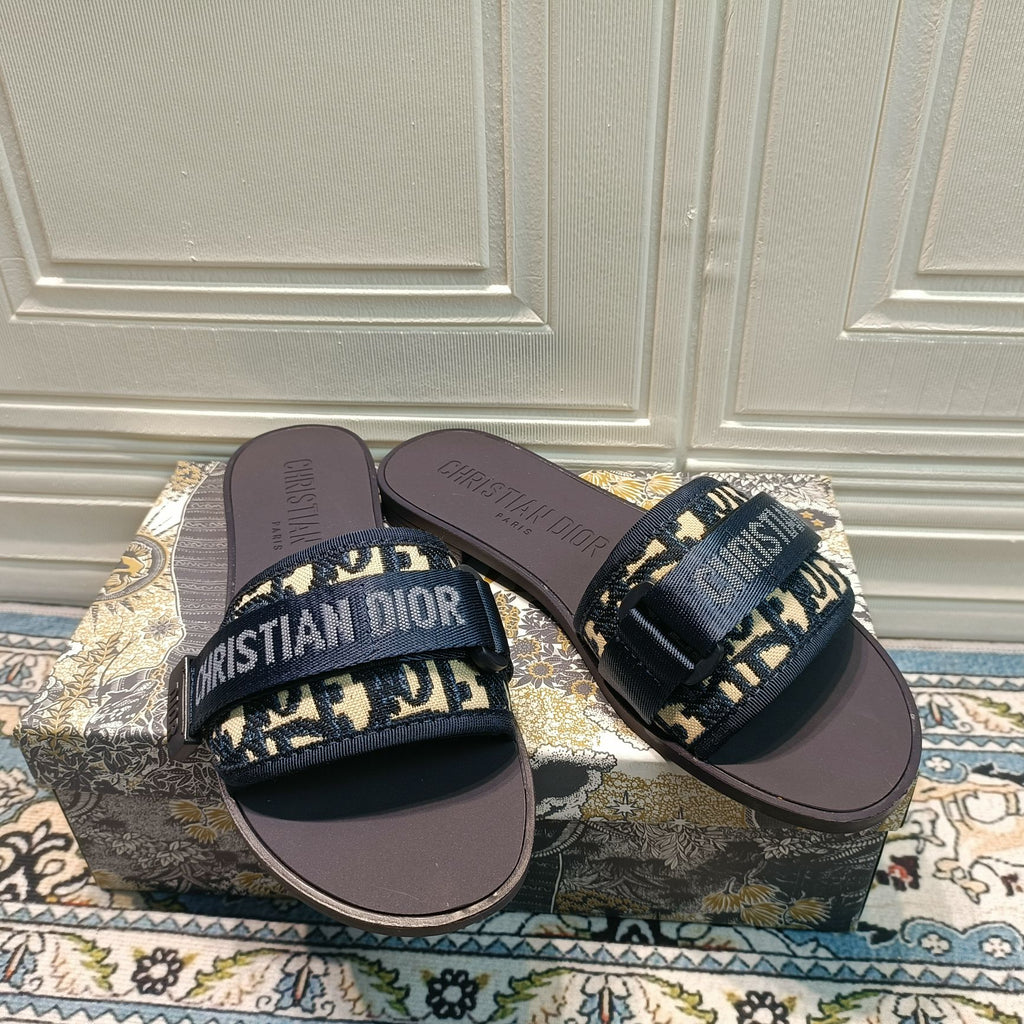 Z1ZD20 Popular Slippers