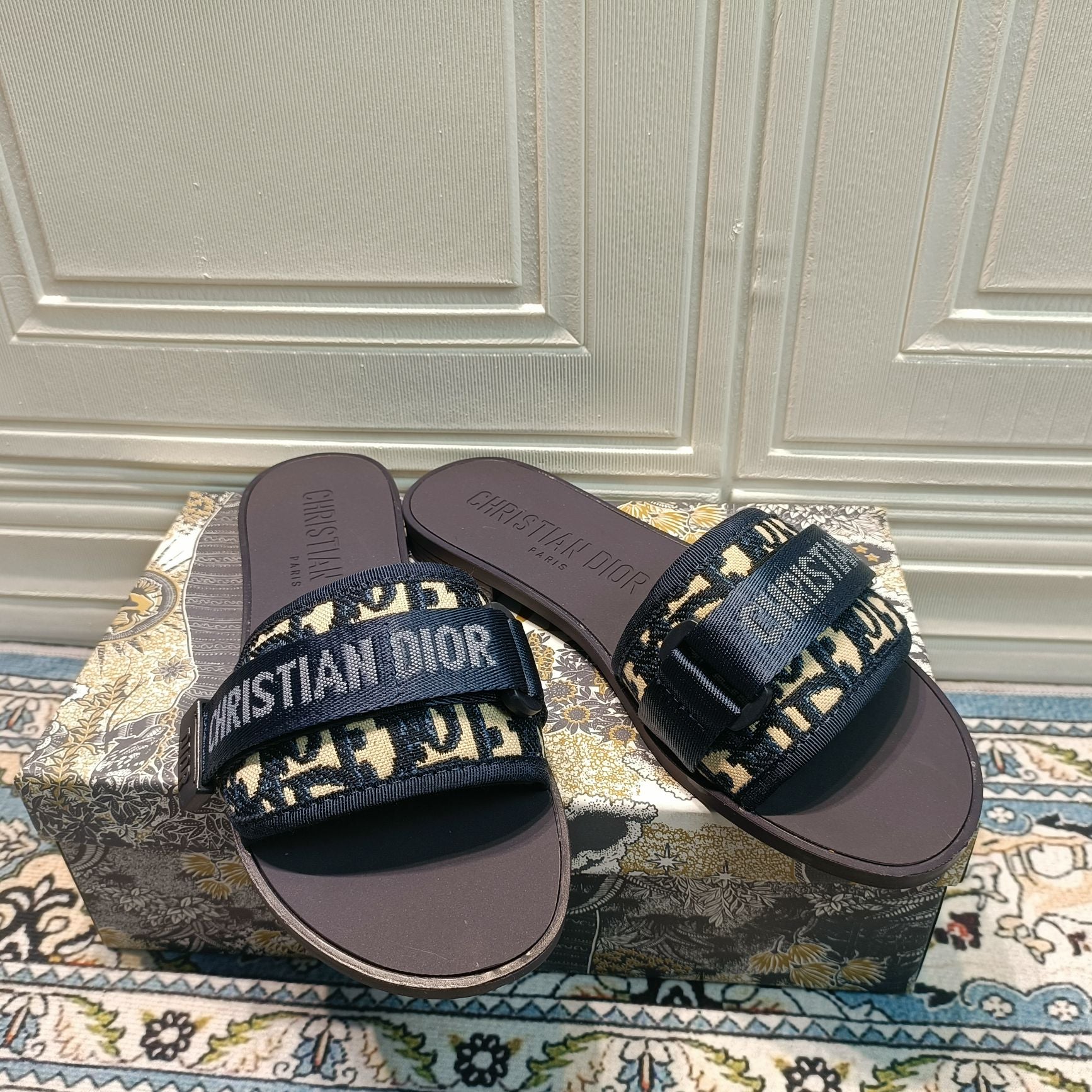 Z1ZD20 Popular Slippers