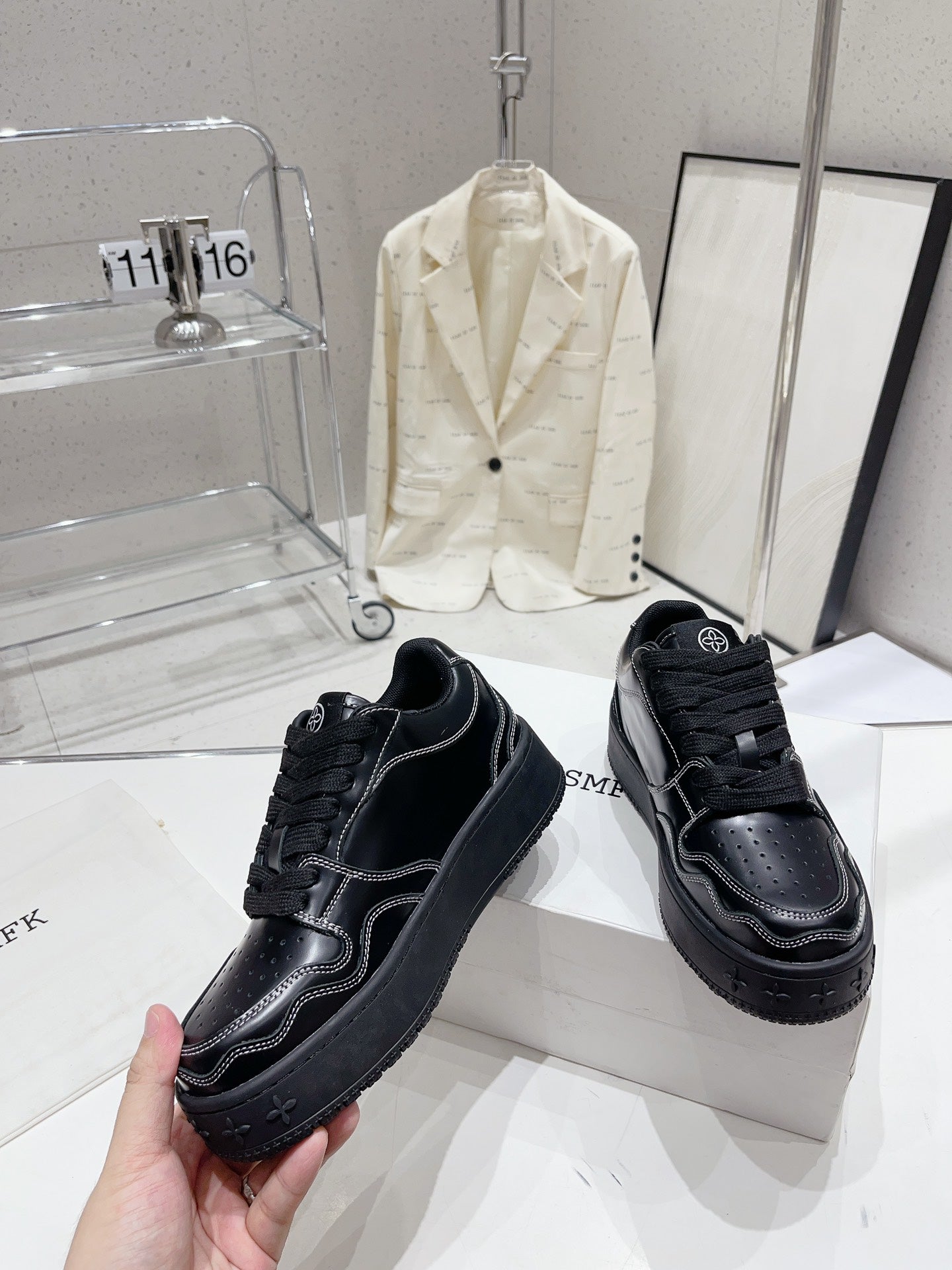 Z1Q105A345 Popular  Shoes