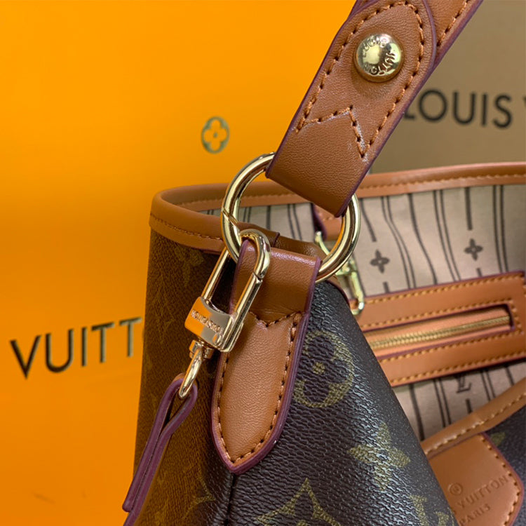 B1X51E01 Popular  leather bag 