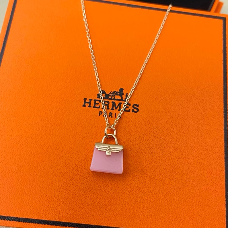 X1Q85H242X Popular Necklace