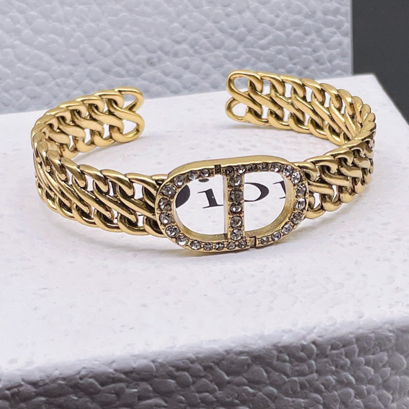 X1Z34D247K  Popular Bracelets