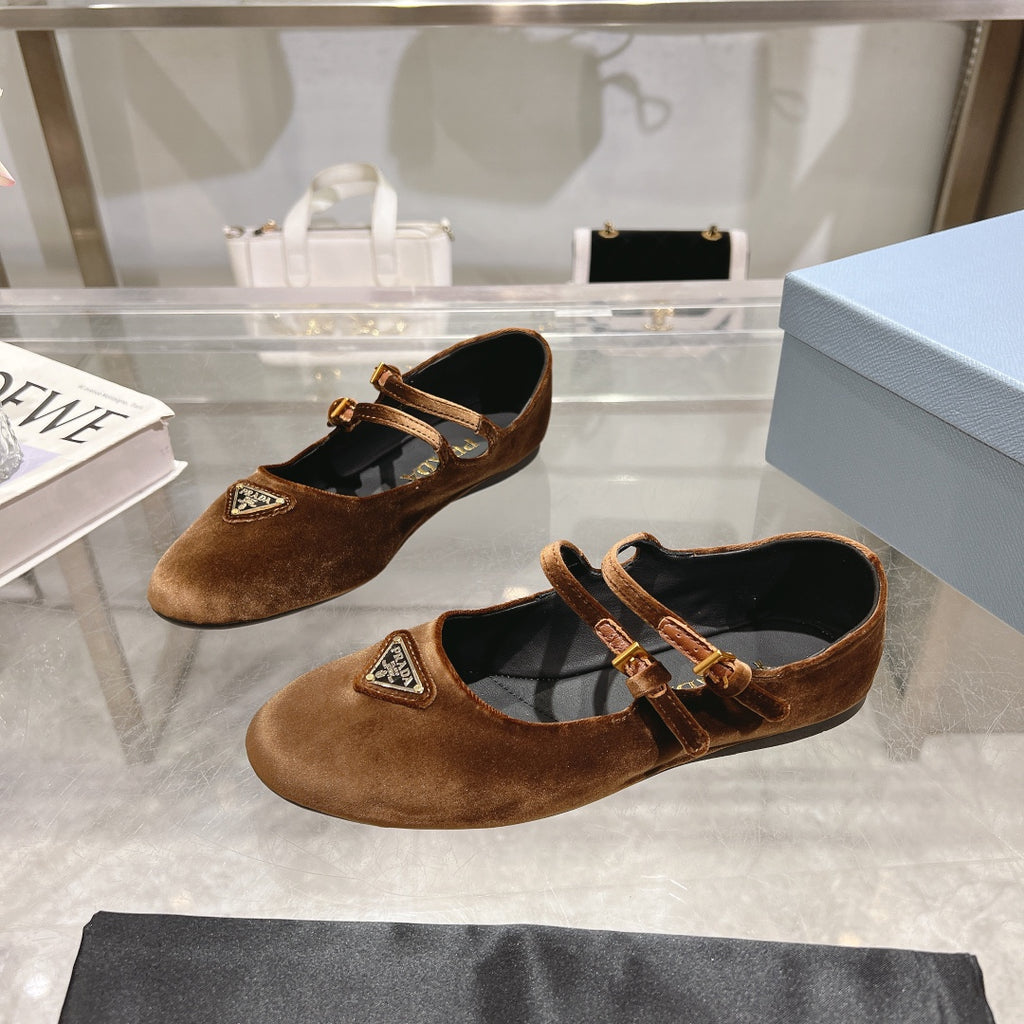 Z2Q105P380 Popular high-quality Shoes
