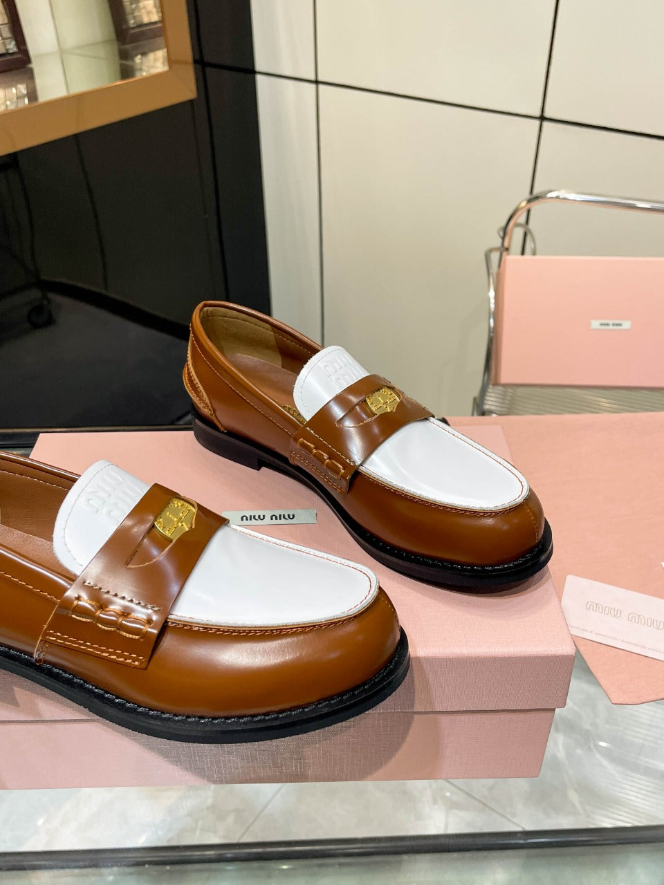 Z2P36A49 Popular high-quality leather Shoes