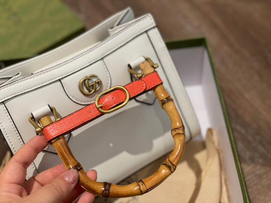 B1X93B118 Popular  leather bag 