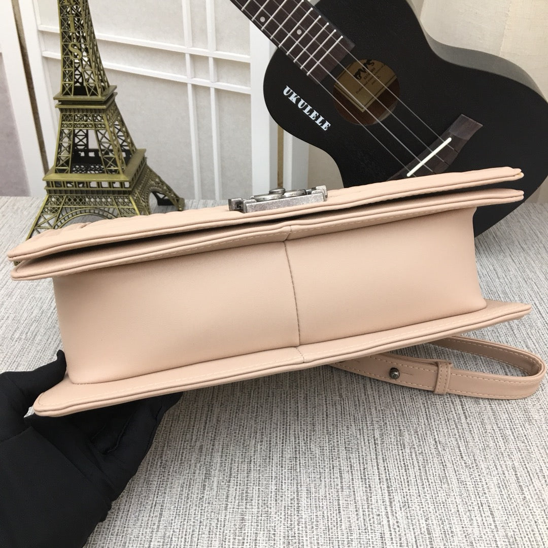 B5X121C60 Popular  leather bag 