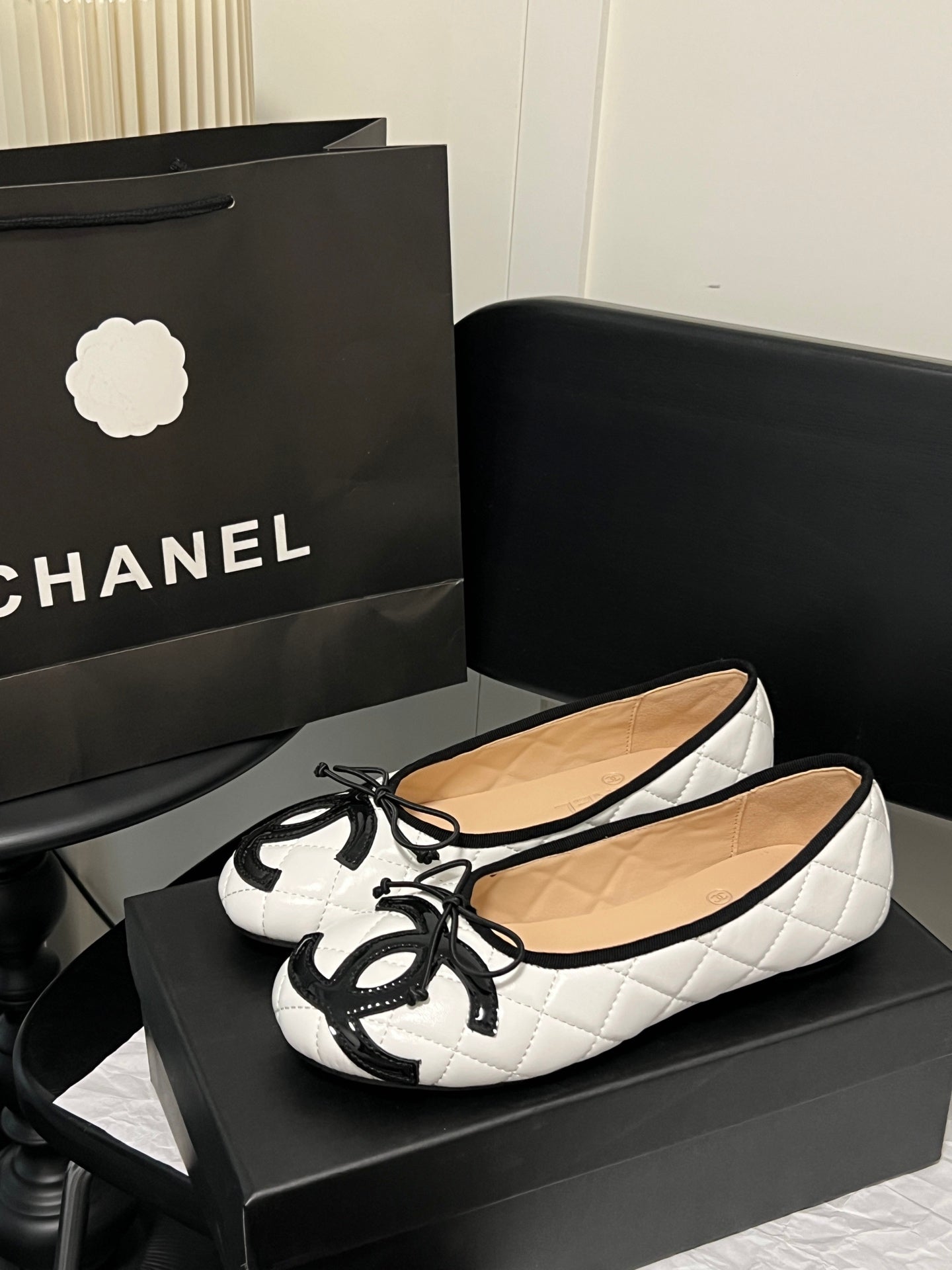 Z1Q105C364 Popular Shoes
