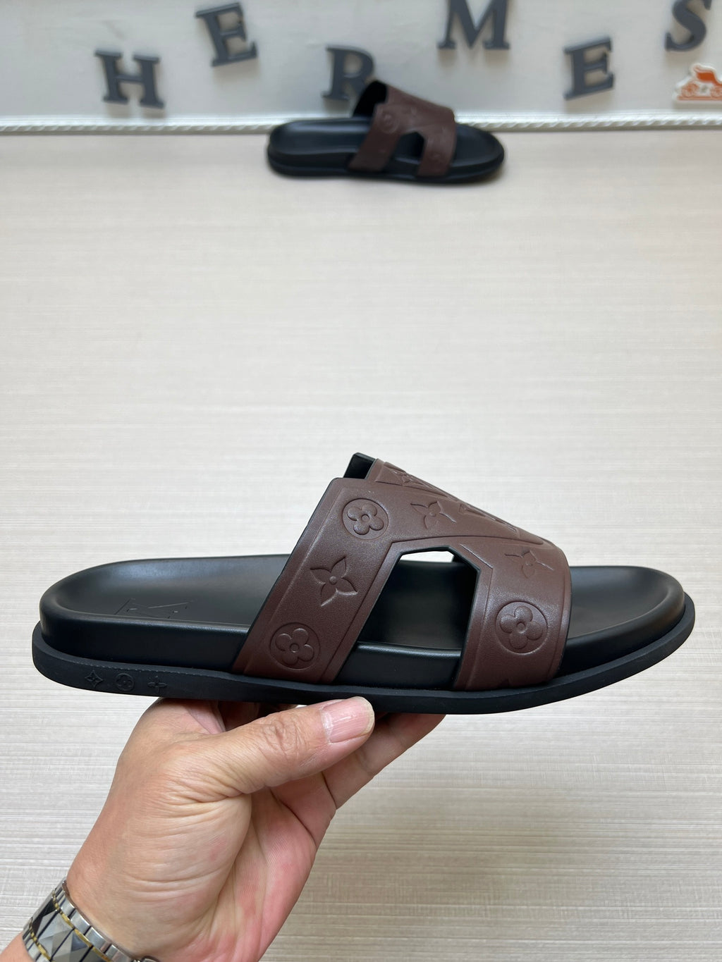 Z5ZE66 Popular slippers