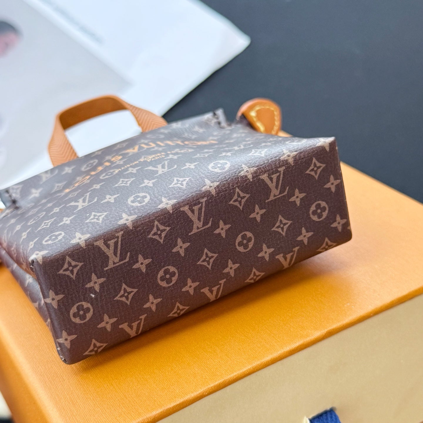 A1Z105E4 Popular bag 's charms accessories