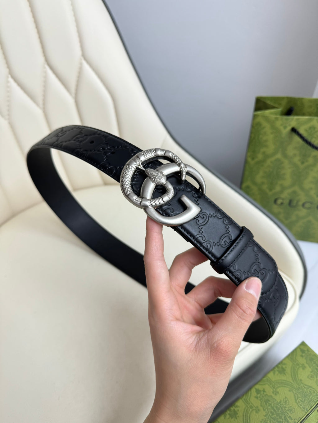 P1R55B240 Popular  High quality belt With full package