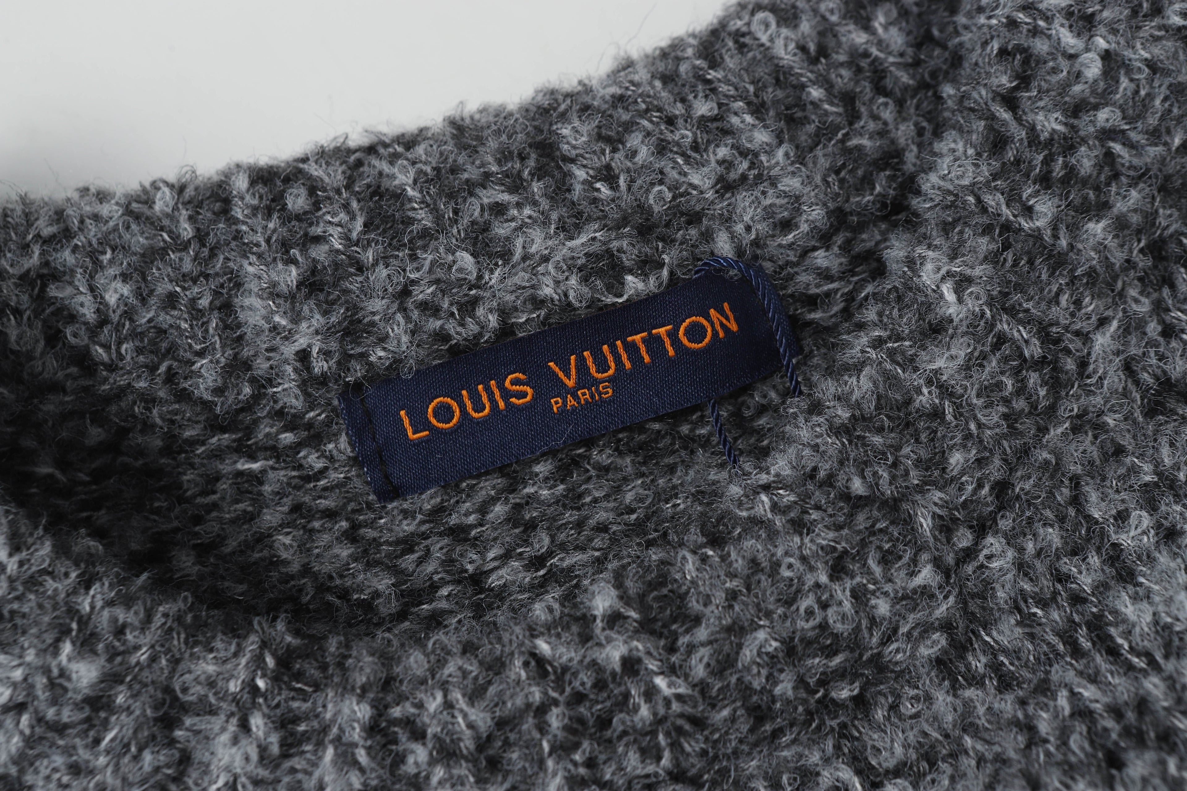 U1Z05E456 Popular Sweaters