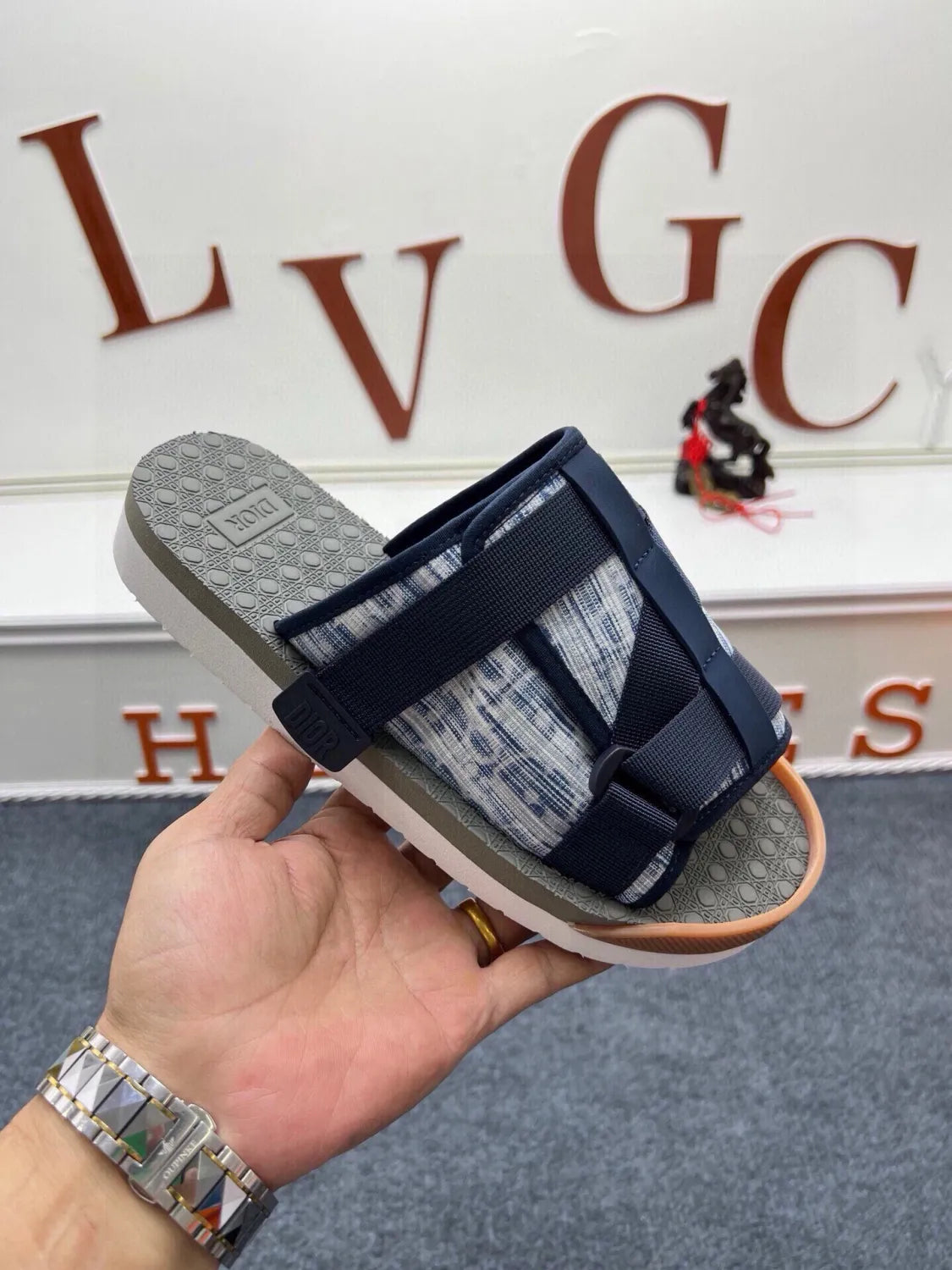 Z5Z35D305 Popular Slippers
