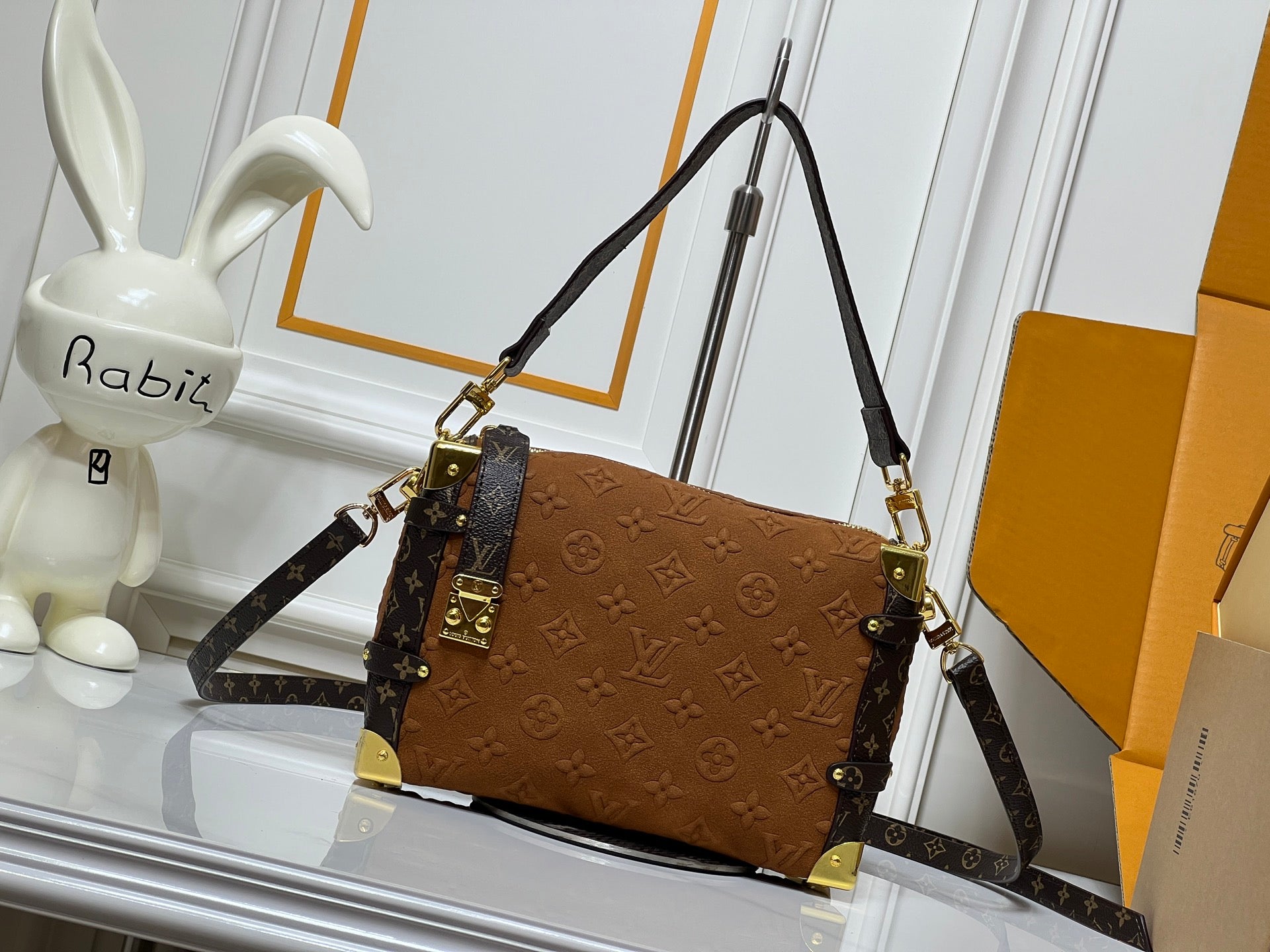 B1R115E157 Popular bag