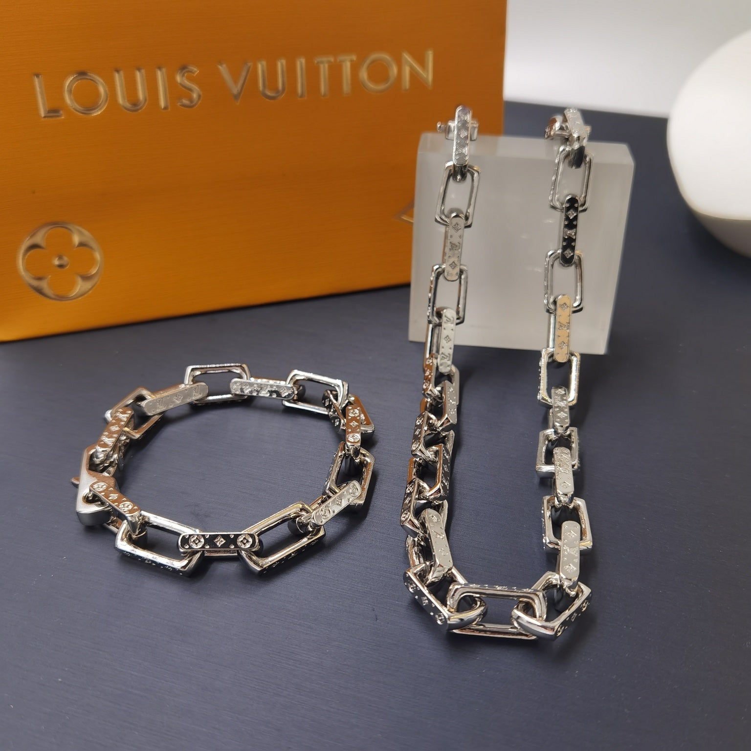 X1Y93E352X  Popular   Bracelets Necklaces