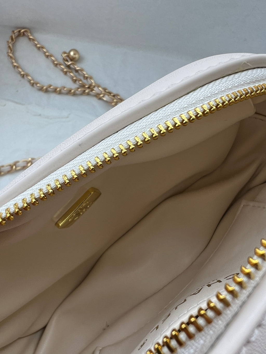 B1R155B3 Popular   leather bag