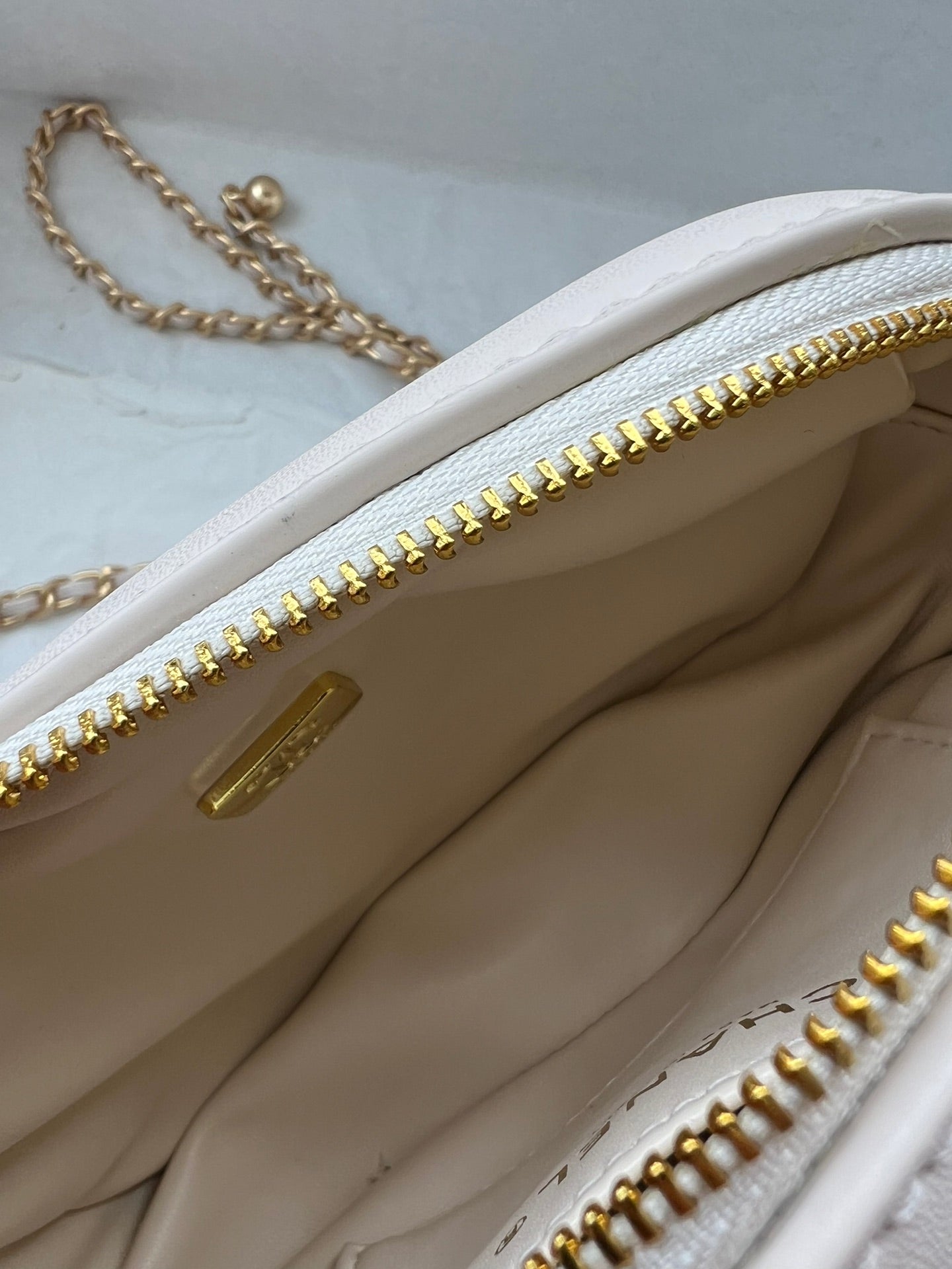 B1R155B3 Popular   leather bag