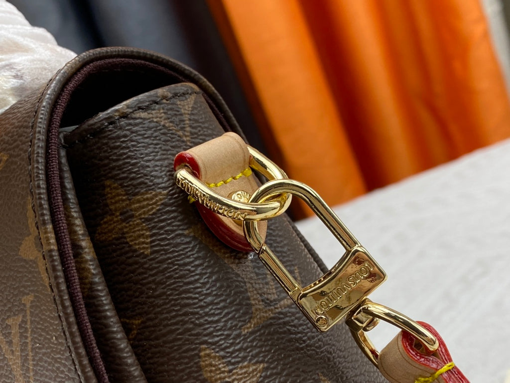 B1W15E2 Popular leather Bags