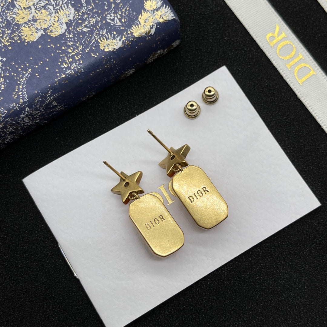 X1Z94D1039E Popular Earrings