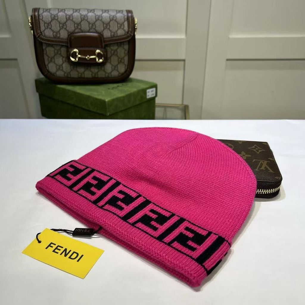 M1R86F44 Popular hats