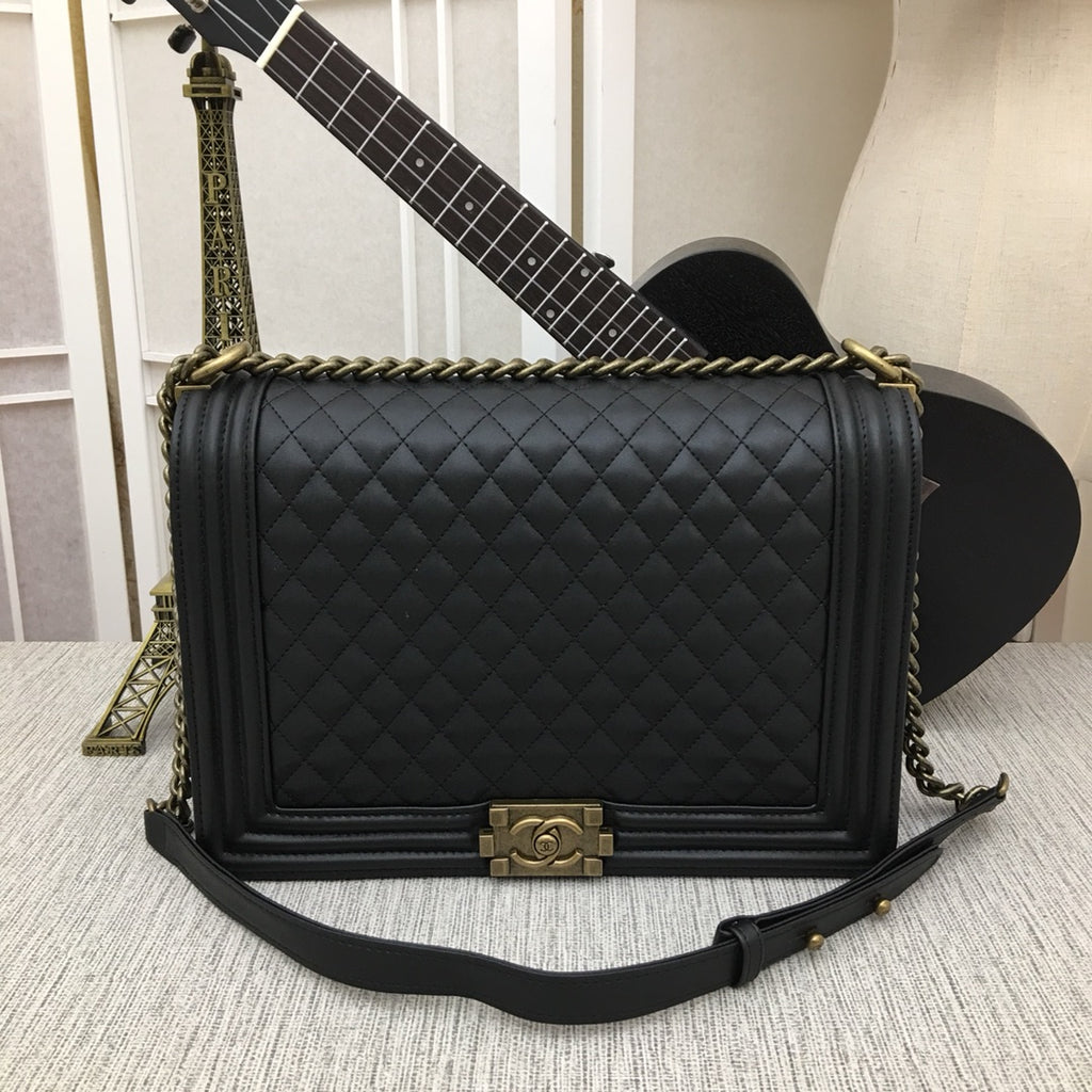 B5X121C60 Popular  leather bag 