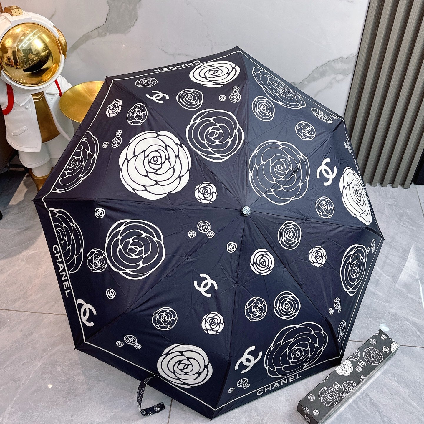 J1R85C124 Popular UV resistant umbrella